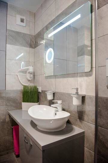 Фото номера Апартаменты с 2 спальнями Апартаменты Elegance Apartment г. Дзивнувек 28
