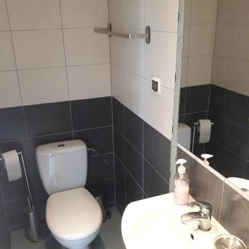 Фото номера Двухместный номер с 1 кроватью и балконом Дома для отпуска DorJan - Pokoje i domki г. Дзивнувек 9